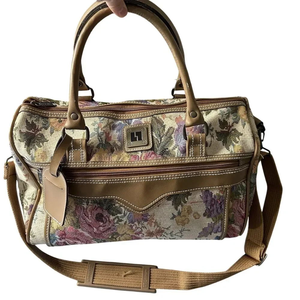 RARE VINTAGE LEISURE LUGGAGE CARRYON DUFFEL WEEKEND TRAVEL BAG MACY'S